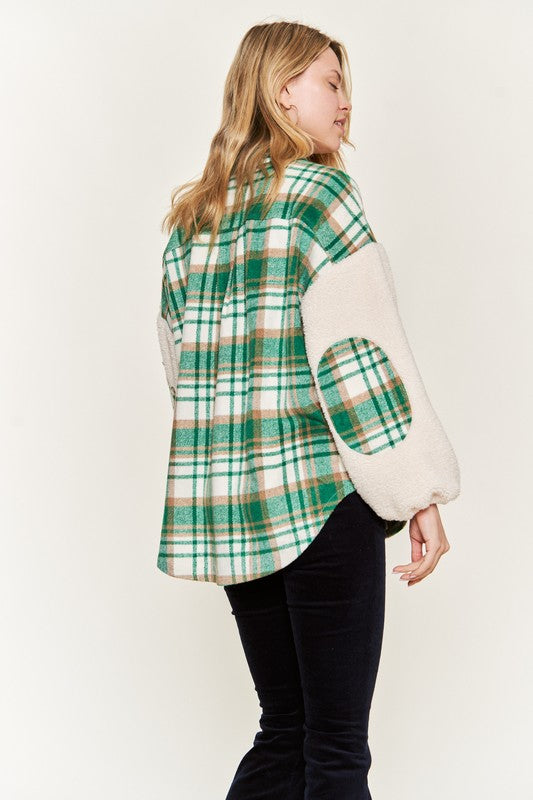 Multi plaid fuzzy sleeve jacket PLUS JJO1023P