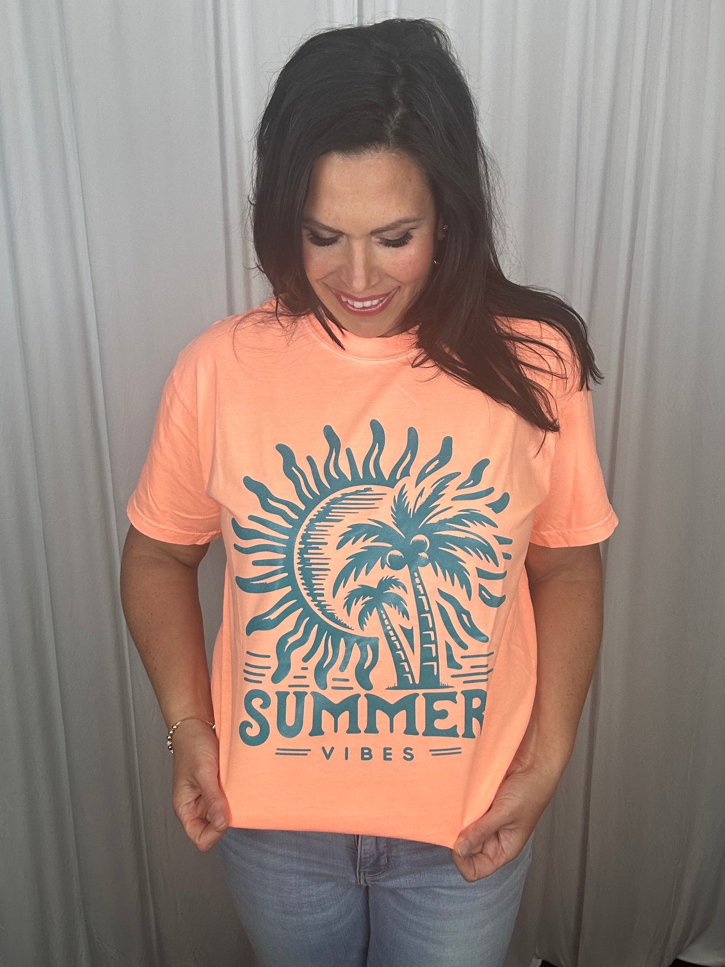 Retro Summer Vibes Graphic Tee