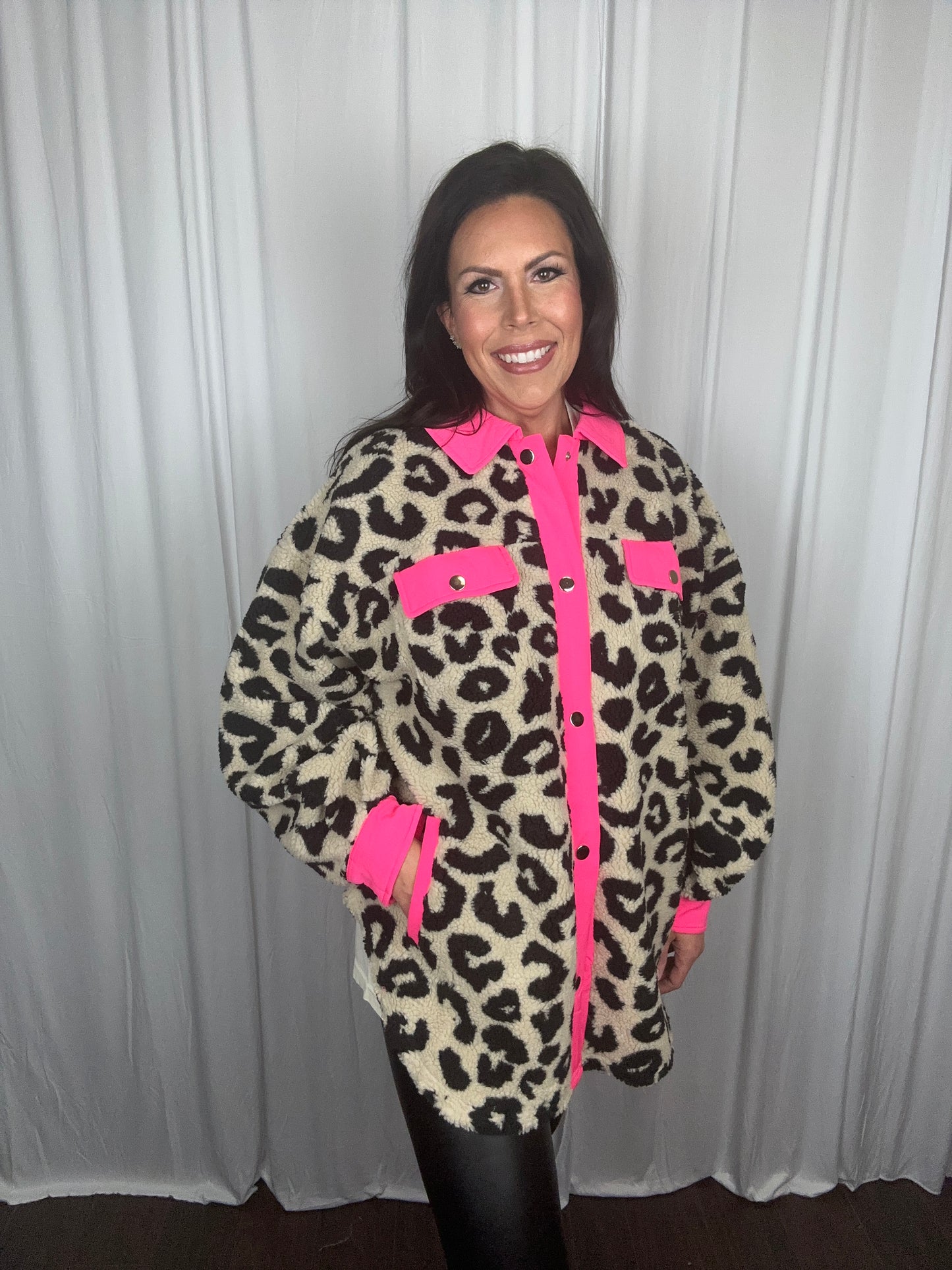 FAUX FUR LEOPARD BUTTONED DOWN SHACKET